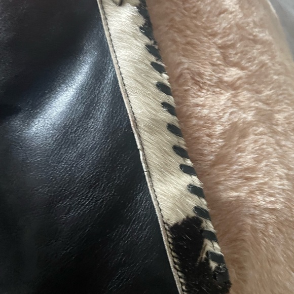 NWOT Hobbs Cowhide & Black Leather Shoulder Bag | Haircalf Flap | Boho Western - Picture 9 of 17